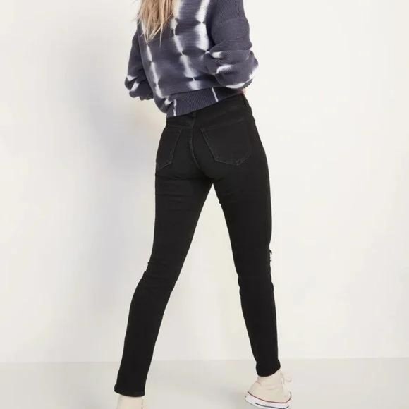 NWT Old Navy Mid-Rise Pop Icon Black-Wash Ripped Skinny Jeans for Women - Picture 2 of 4